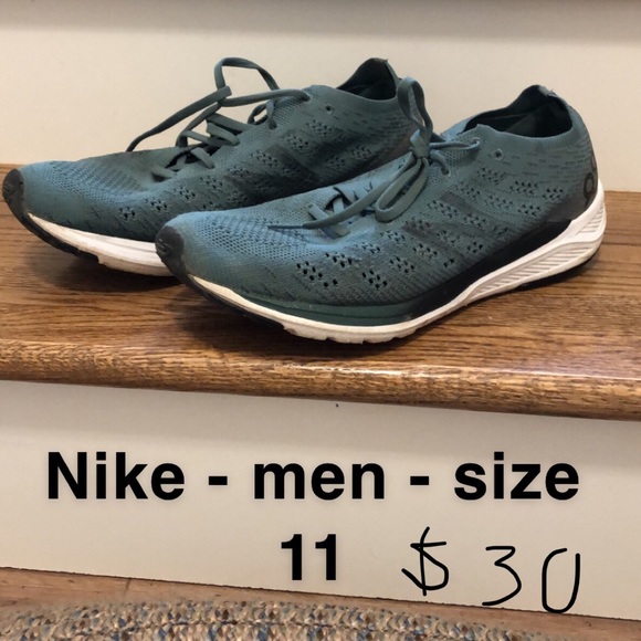 Variety of women and man shoes - Picture 10 of 13